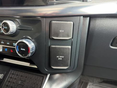 Certified 2025 Ford F150 Raptor image 39