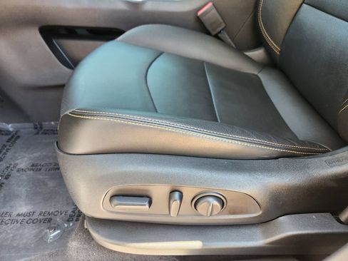Used 2020 GMC Terrain SLT w/ Preferred Package AWD/4WD image 15