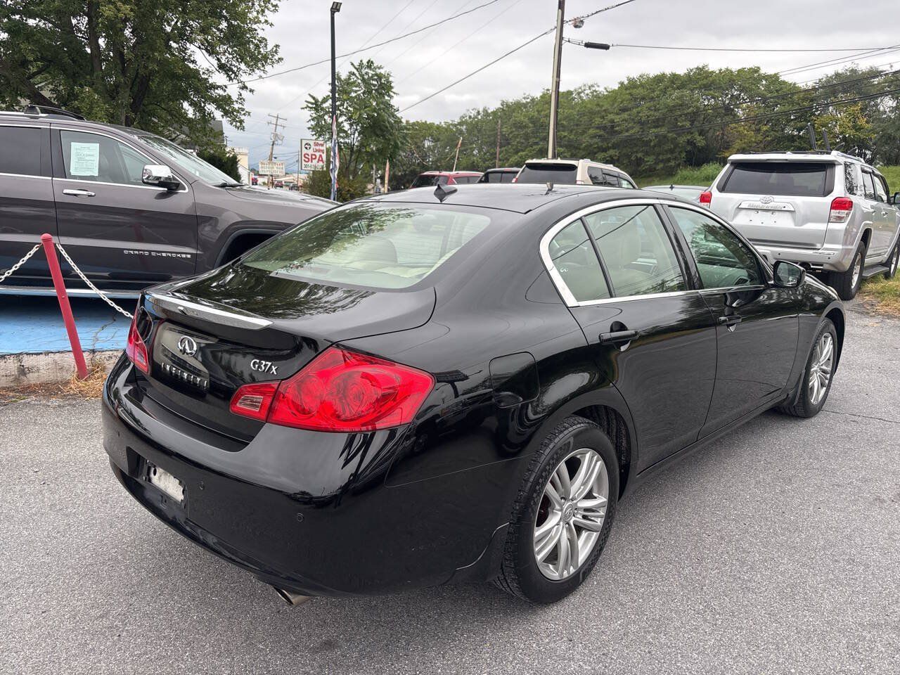 Used 2011 INFINITI G37 x Sedan w/ Premium Pkg AWD/4WD image 5