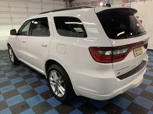 Used 2024 Dodge Durango GT image 3