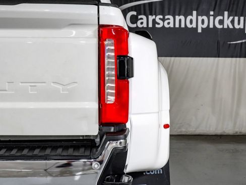 Used 2023 Ford F450 Lariat AWD/4WD image 42