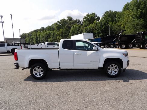 Used 2022 Chevrolet Colorado LT w/ Fleet Safety Package RWD image 9