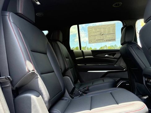 New 2026 Chevrolet Traverse Z71 w/ Enhanced Driving Package AWD/4WD image 16