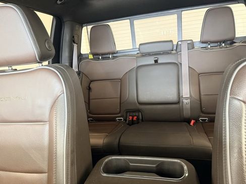 Used 2024 GMC Sierra 3500 Denali w/ Technology Package image 36