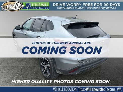 Used 2025 Chevrolet Trax RS w/ Driver Confidence Package FWD image 3