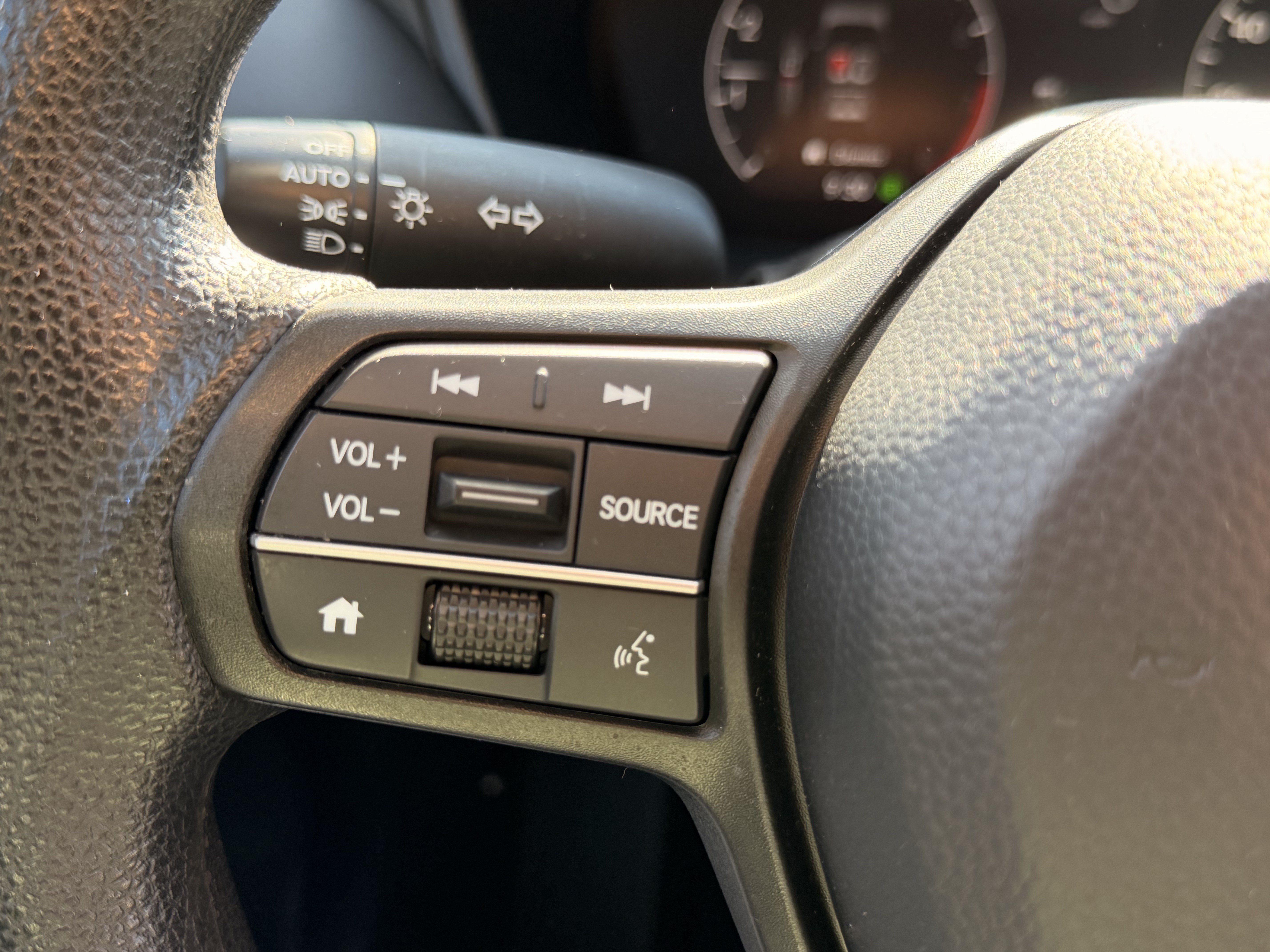 Used 2025 Honda HR-V LX image 22