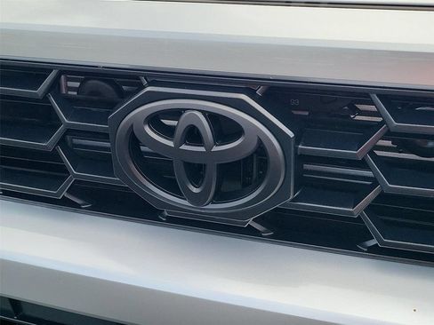Used 2025 Toyota 4Runner TRD Sport AWD/4WD image 23