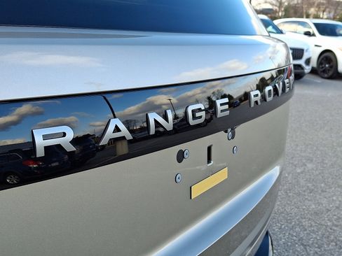 New 2026 Land Rover Range Rover SE image 21