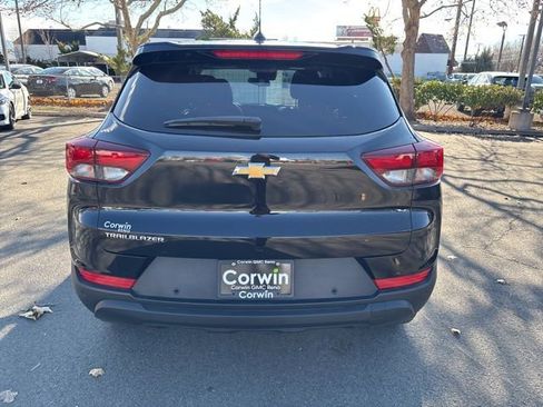 Certified 2024 Chevrolet TrailBlazer LS w/ LS Convenience Package image 8