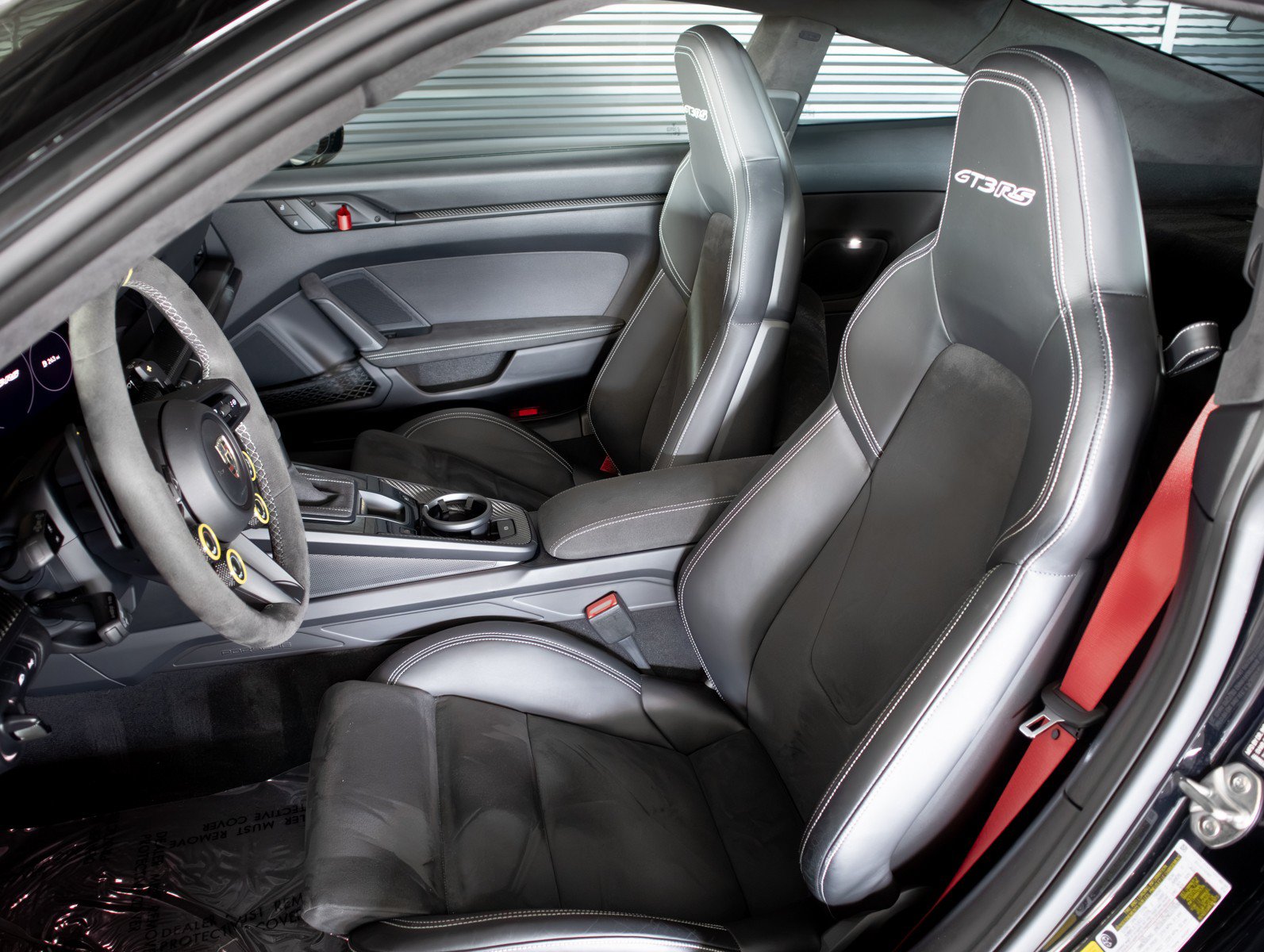 Certified 2024 Porsche 911 GT3 RS RWD image 5