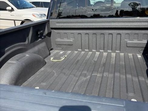 Used 2022 Ford F150 Lariat RWD image 9