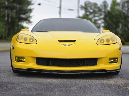 Used 2006 Chevrolet Corvette Z06 w/ Preferred Equipment Group RWD image 19