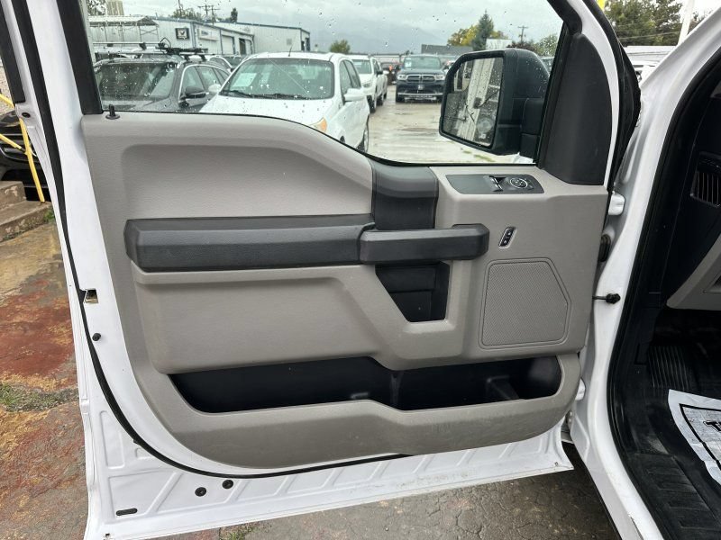 Used 2017 Ford F150 XL w/ Equipment Group 101A Mid AWD/4WD image 9