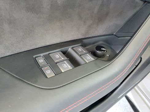 Used 2023 Audi RS 6 AWD/4WD image 16