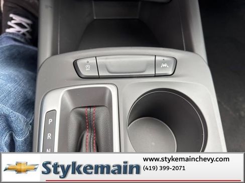 New 2026 Chevrolet Trax RS w/ Sunroof Package image 34