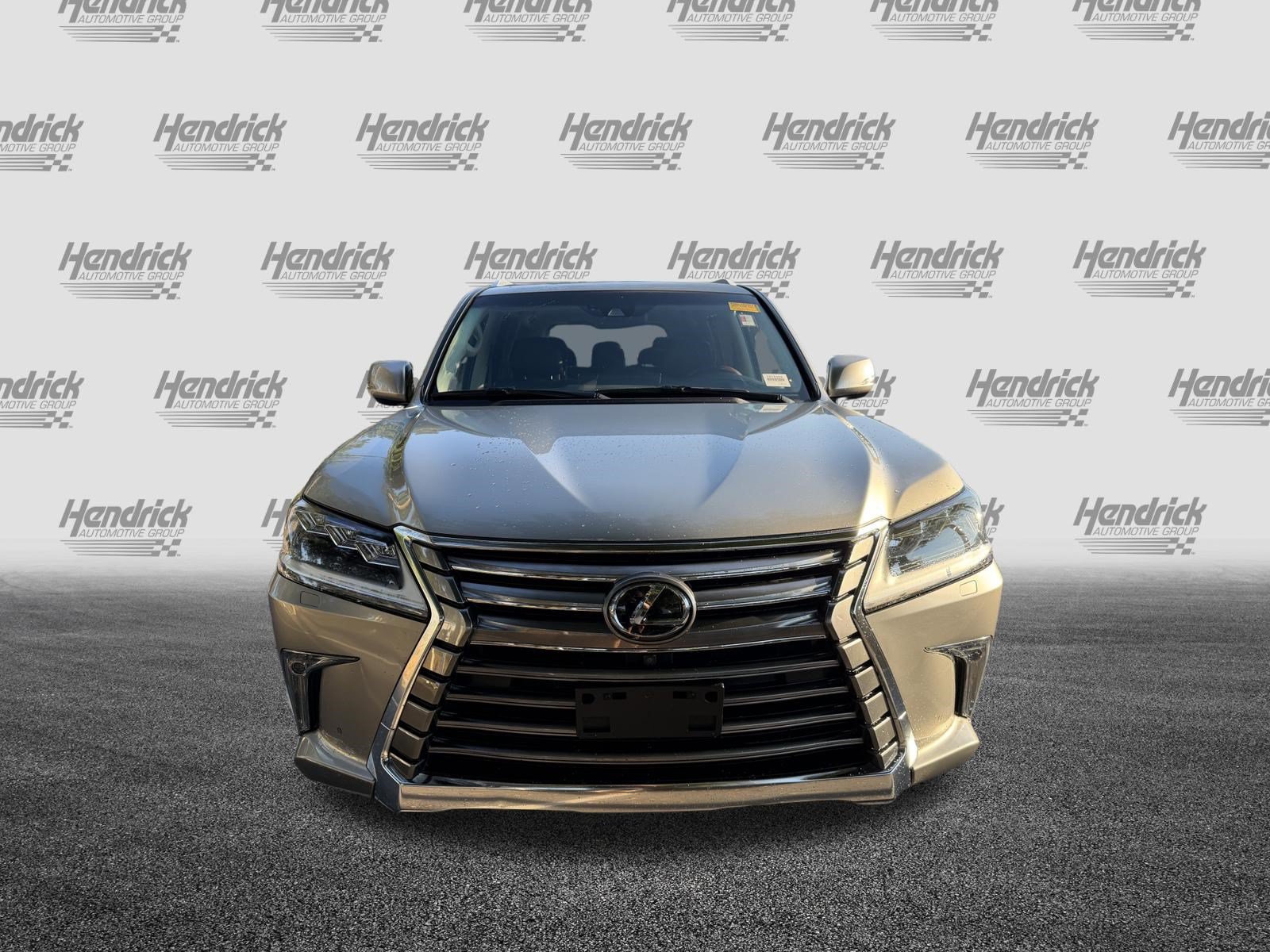 Used 2017 Lexus LX 570 4WD w/ Luxury Package image 3