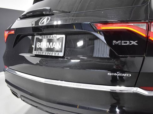 Used 2023 Acura MDX SH-AWD image 12
