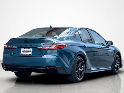 Used 2026 Toyota Camry SE w/ Convenience Package FWD image 5