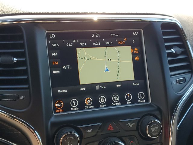 Used 2018 Jeep Grand Cherokee Limited AWD/4WD image 24
