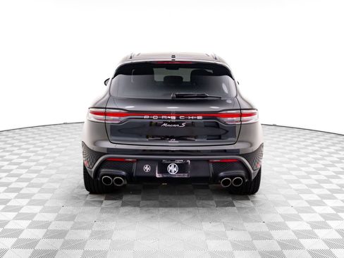 Certified 2022 Porsche Macan S w/ Premium Package Plus image 10