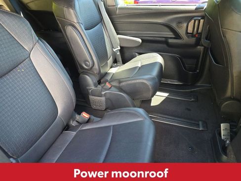 Used 2025 Toyota Sienna XLE Woodland Edition AWD/4WD image 18