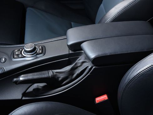 Used 2011 BMW M3 Coupe image 23