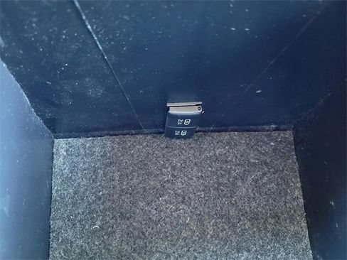 Used 2020 Toyota Tacoma SR image 22