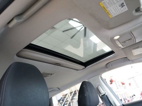 Used 2018 Nissan Rogue Sport SV image 9