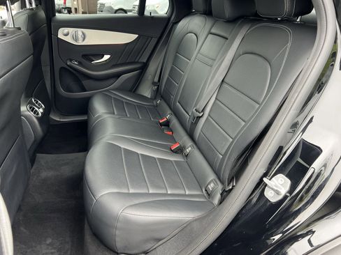 Used 2020 Mercedes-Benz GLC 300 4MATIC Coupe image 23