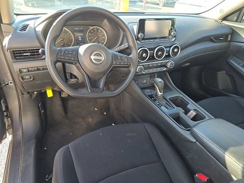 Used 2024 Nissan Sentra S FWD image 9