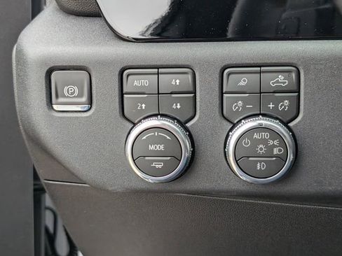 New 2026 GMC Sierra 1500 Elevation w/ Elevation Premium Package AWD/4WD image 18