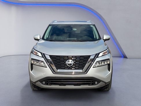 Used 2021 Nissan Rogue SL w/ Premium Package image 3