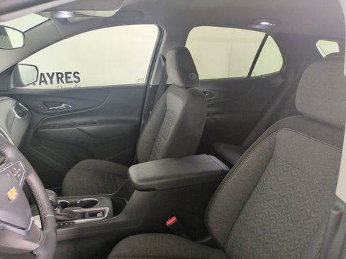 Used 2023 Chevrolet Equinox LT image 12