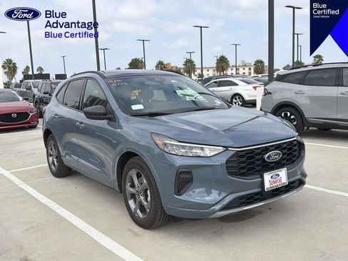 Used 2023 Ford Escape ST-Line w/ Tech Pack #1 FWD image 12
