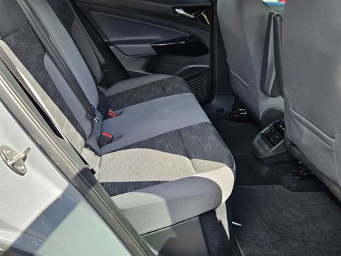 Used 2022 Volkswagen ID.4 Pro RWD image 28