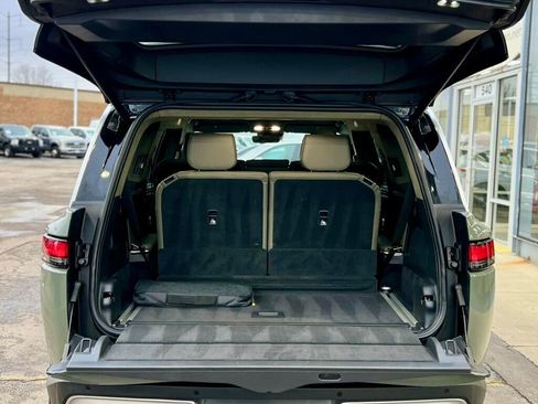 Used 2023 Rivian R1S Launch Edition image 8