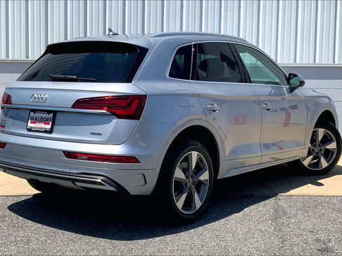 Used 2023 Audi Q5 2.0T Premium w/ Convenience Package AWD/4WD image 17