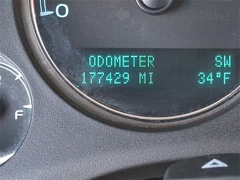 Used 2014 Chevrolet Suburban LT w/ All-Star Edition image 21