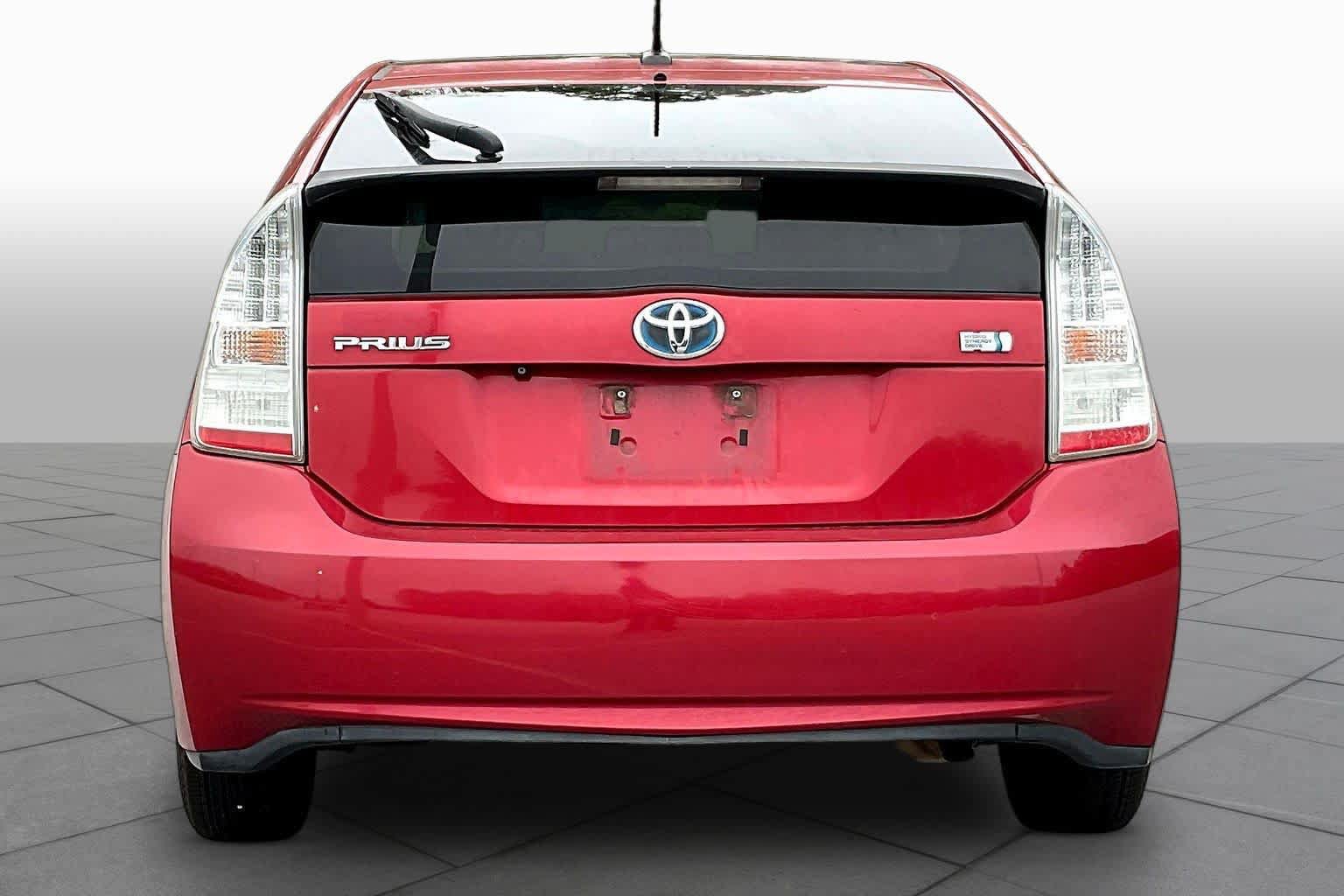 Used 2010 Toyota Prius Three w/ Solar Roof Pkg FWD image 4