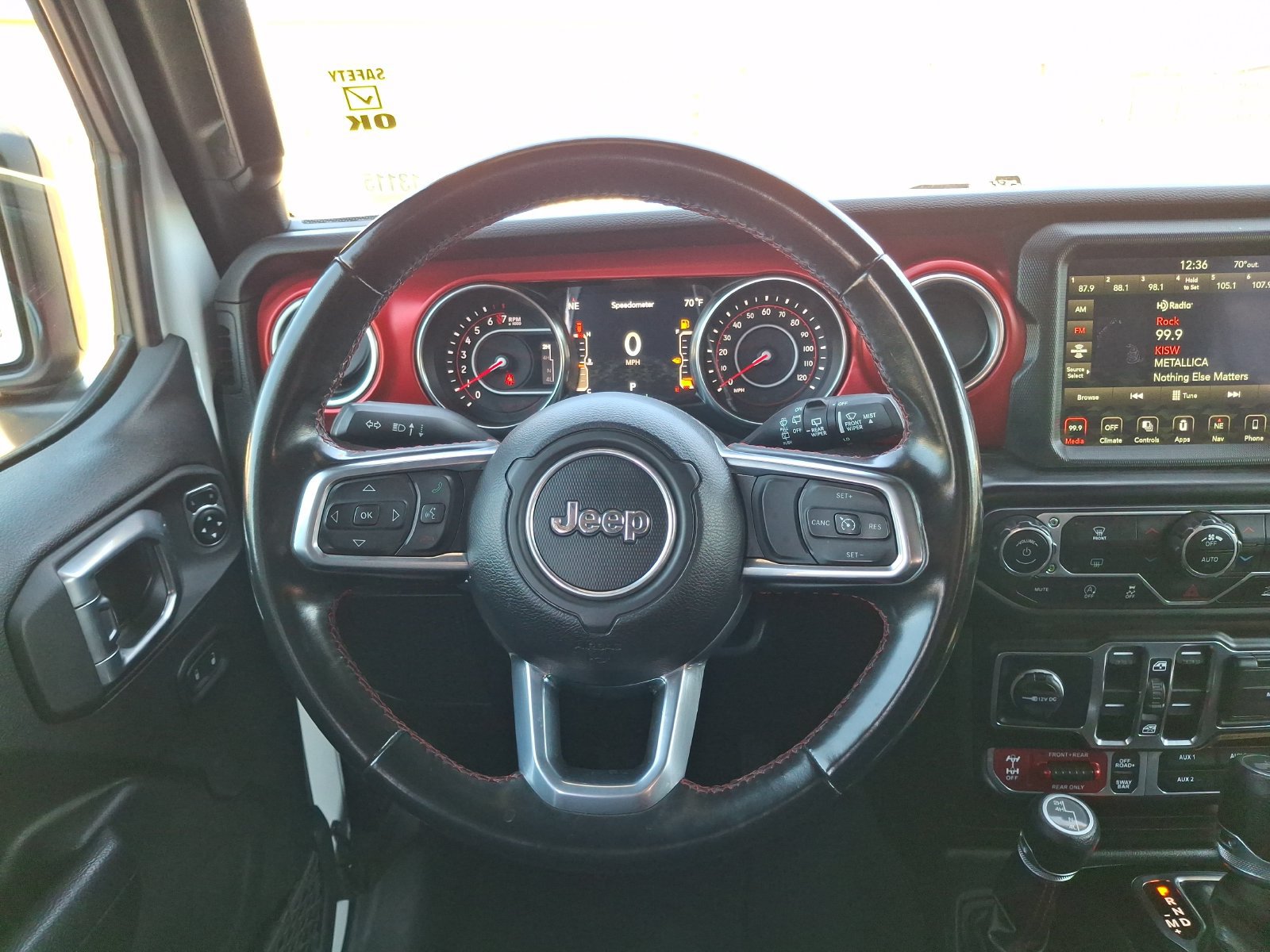 Used 2022 Jeep Wrangler Unlimited Rubicon AWD/4WD image 11