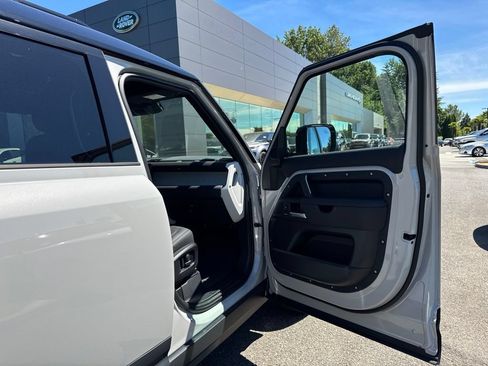 New 2026 Land Rover Defender 110 S AWD/4WD image 19