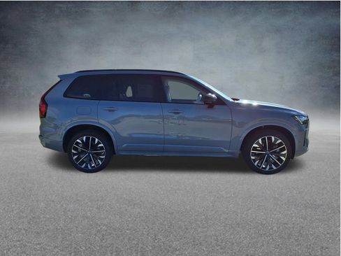 New 2026 Volvo XC90 B6 Ultra w/ Lounge Package AWD/4WD image 9