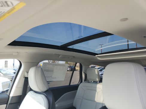 New 2026 Lincoln Aviator Reserve w/ Jet Appearance Package image 10