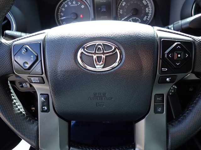 Certified 2018 Toyota Tacoma TRD Sport w/ Technology Package AWD/4WD image 15