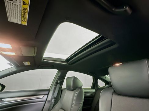 Used 2018 Honda Accord Sport image 25