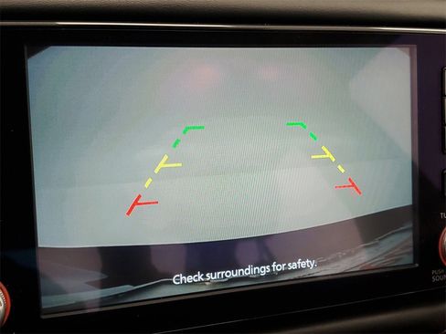 Used 2024 Nissan Versa SR image 21