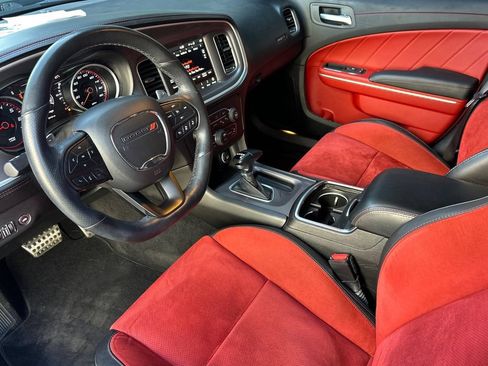 Used 2022 Dodge Charger Scat Pack RWD image 10