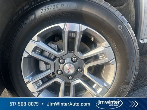 Used 2025 GMC Terrain Elevation AWD/4WD image 3