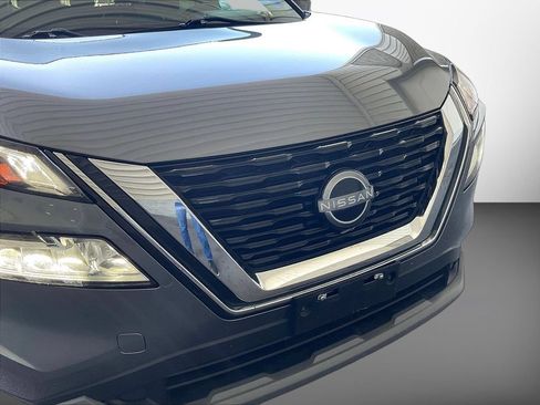 Used 2023 Nissan Rogue SV AWD/4WD image 33