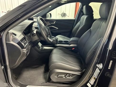Used 2025 Acura RDX SH-AWD image 13